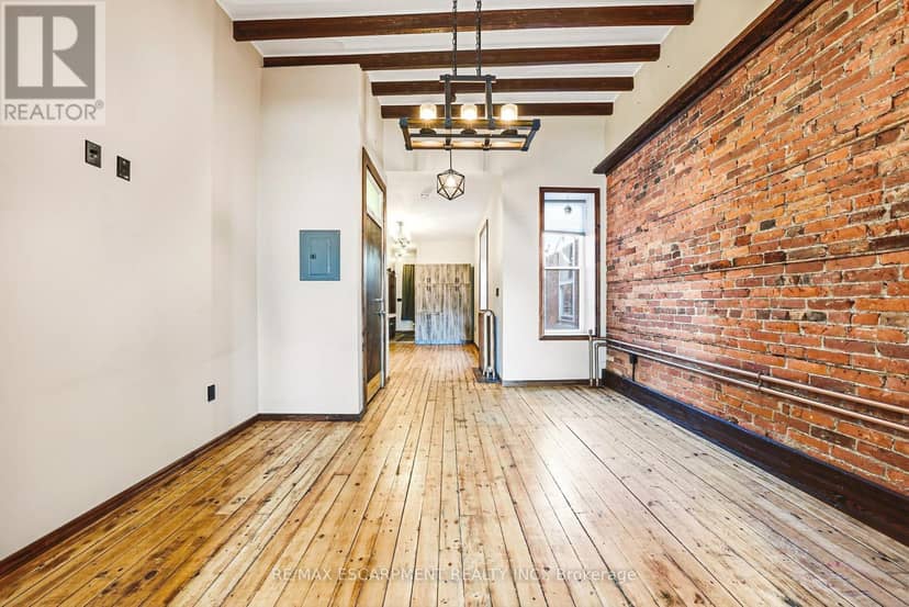 593-595 King Street E — photo 34 of 40