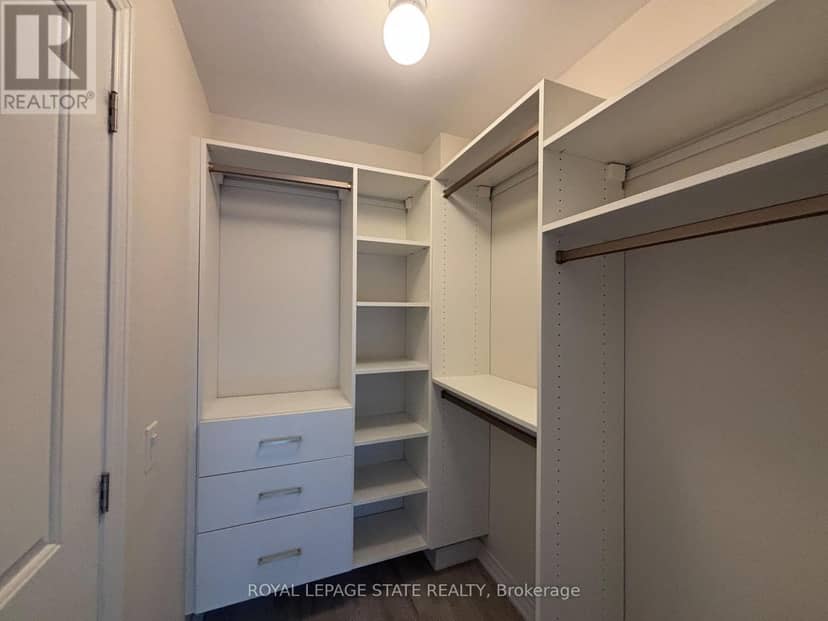 309 - 40 Esplanade Lane — photo 9 of 17