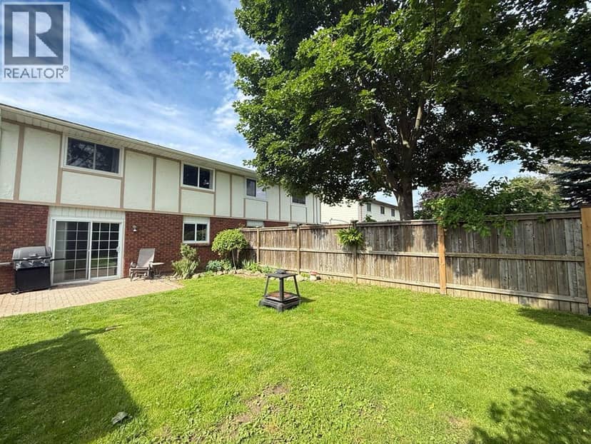 2623 Kaymar Crescent — photo 21 of 27