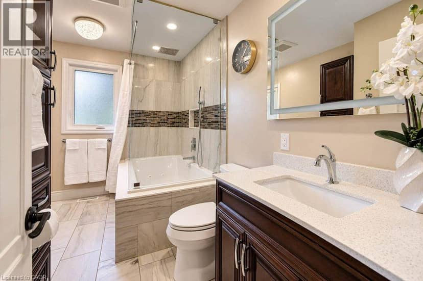 1370 THORMAN Place — photo 17 of 40