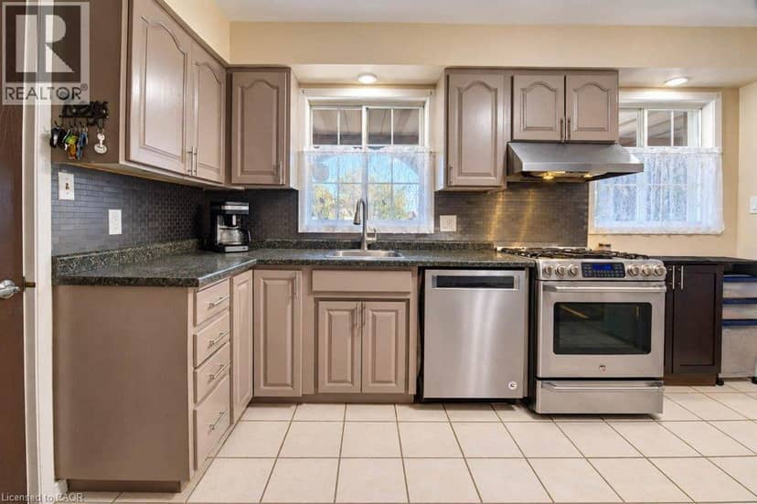 1370 THORMAN Place — photo 14 of 40
