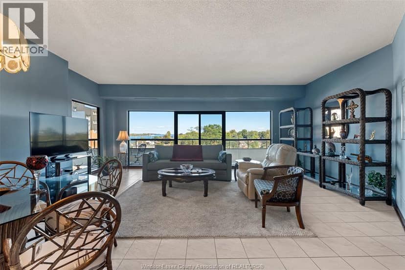 5151 Riverside Drive E — photo 10 of 35