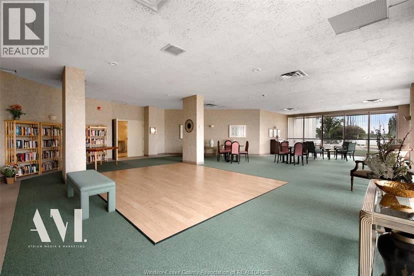 5151 Riverside Drive E — photo 4 of 35