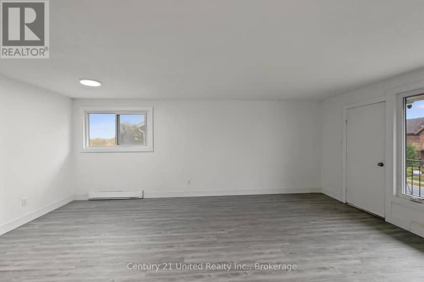 198 Aylmer Street N, Peterborough, photo 5
