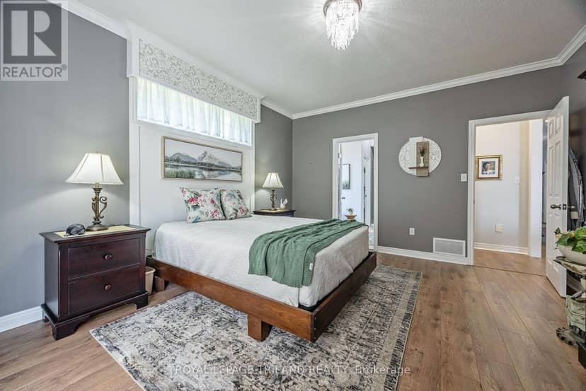 15 Augusta Crescent — photo 16 of 40