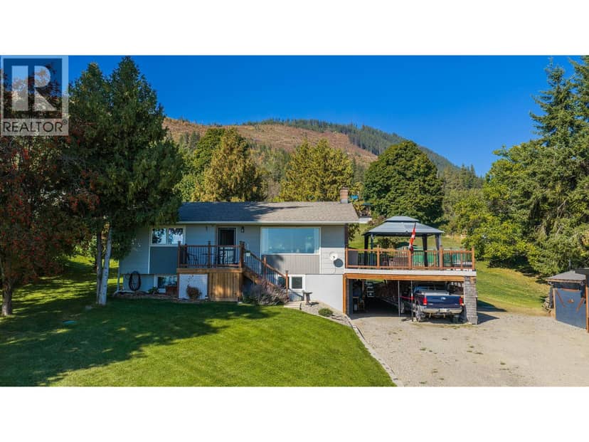 960 MONROSE Road, Wynndel
