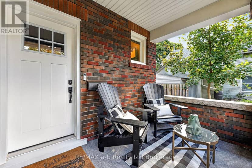 162 Graham Street — photo 5 of 27