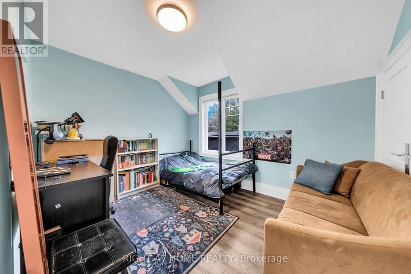 185 Soudan Avenue — photo 13 of 27
