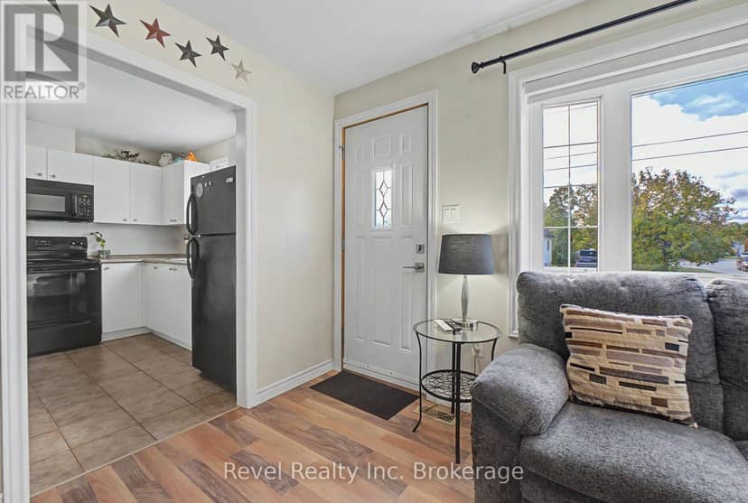 204 Delaware Avenue — photo 9 of 40