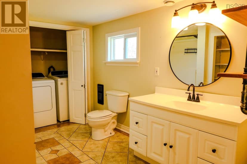 12 Clam Point Road — photo 20 of 37