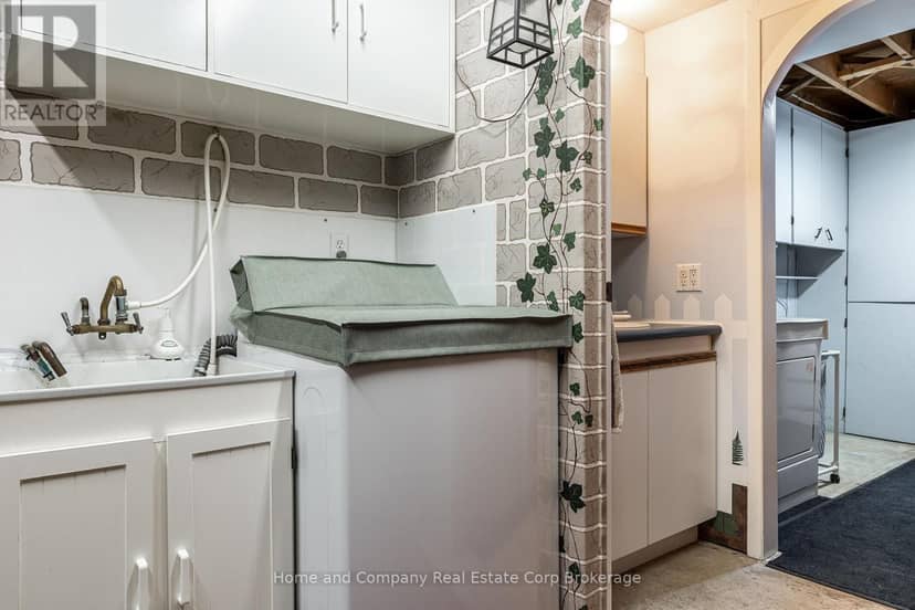 69 Nethercott Drive — photo 28 of 40