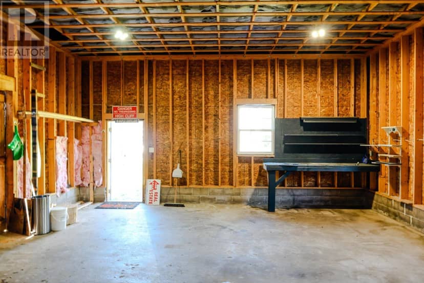 12 Clam Point Road — photo 30 of 37