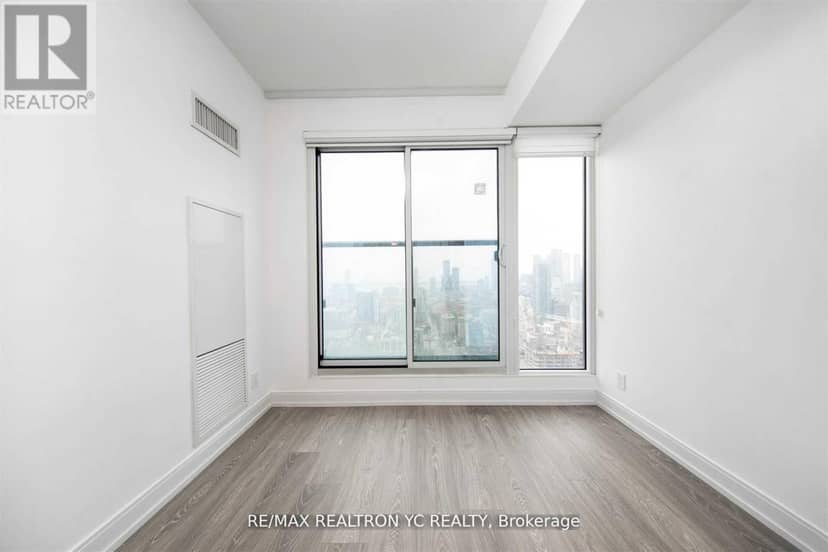 4007 - 181 Dundas Street E — photo 8 of 29