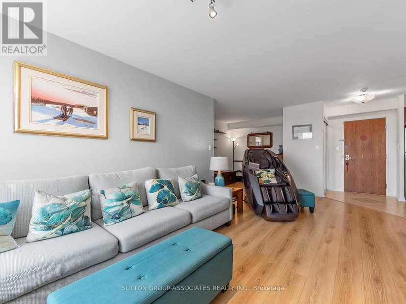 1706 - 23 Lorraine Drive — photo 12 of 32