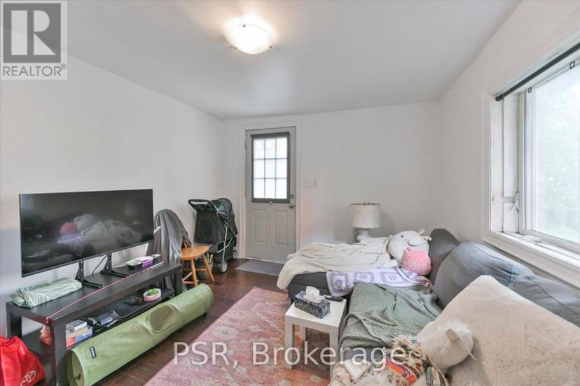 64 Gladstone Avenue — photo 10 of 40