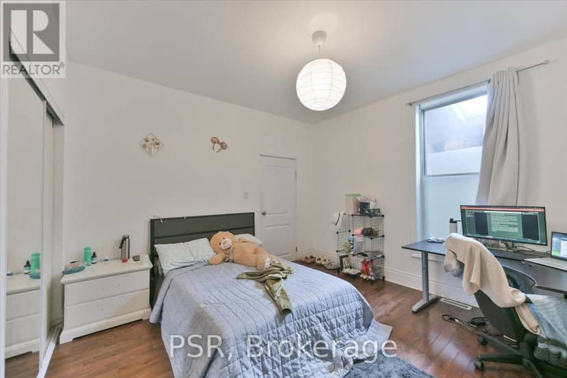 64 Gladstone Avenue — photo 14 of 40