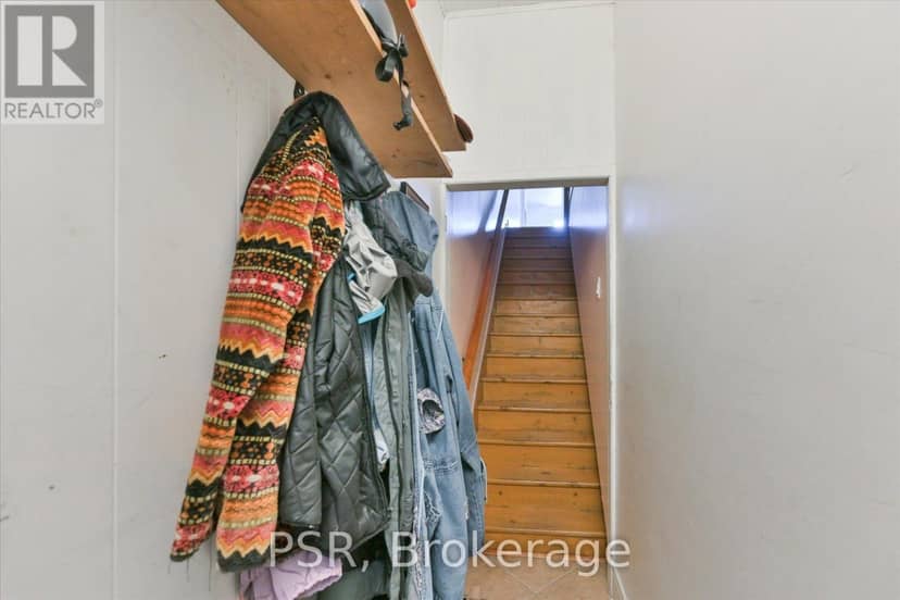 64 Gladstone Avenue — photo 17 of 40