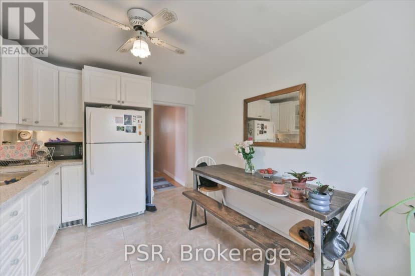 64 Gladstone Avenue — photo 22 of 40