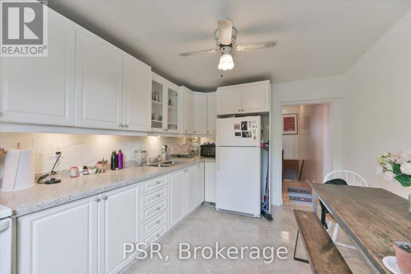 64 Gladstone Avenue — photo 23 of 40