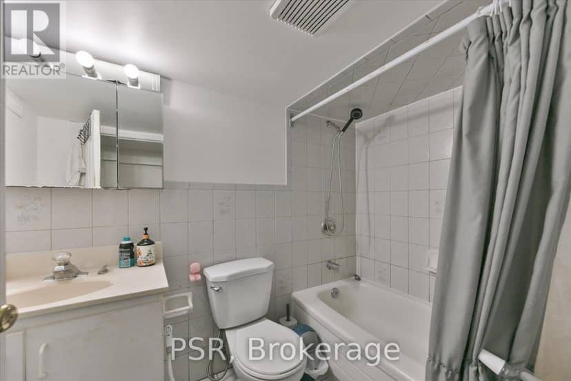 64 Gladstone Avenue — photo 39 of 40