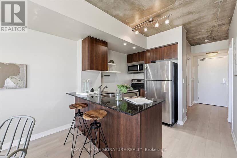 1010 - 59 East Liberty Street — photo 6 of 31