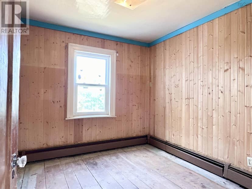 64 Latham Road — photo 12 of 21