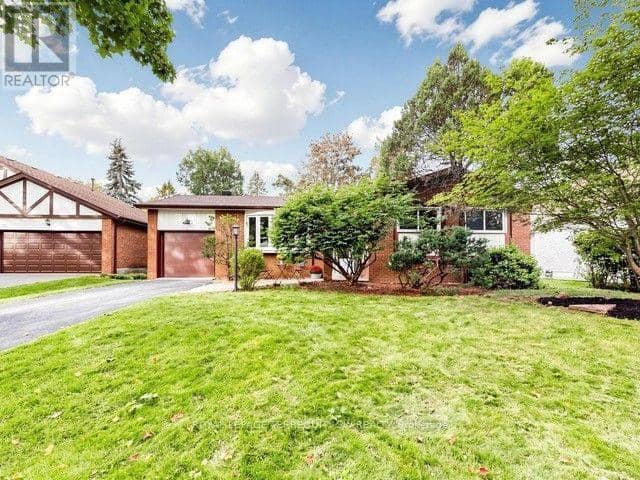 12 Sir Pellias Terrace, Markham