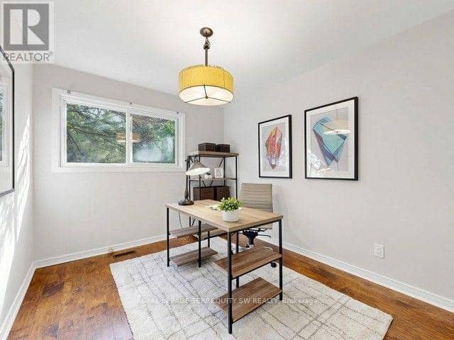 12 Sir Pellias Terrace — photo 18 of 32