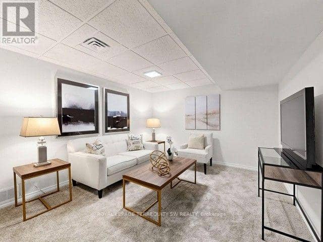 12 Sir Pellias Terrace — photo 22 of 32