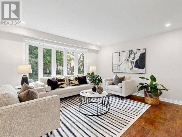 12 Sir Pellias Terrace, Markham, photo 4