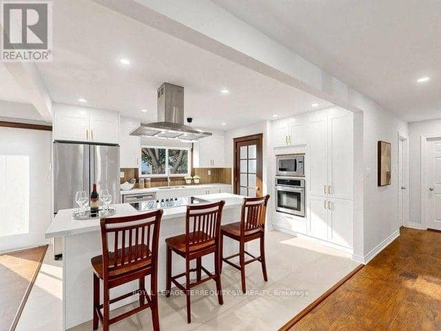 12 Sir Pellias Terrace — photo 9 of 32