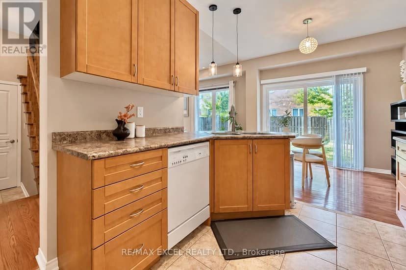 1808 Castlemore Avenue — photo 16 of 35