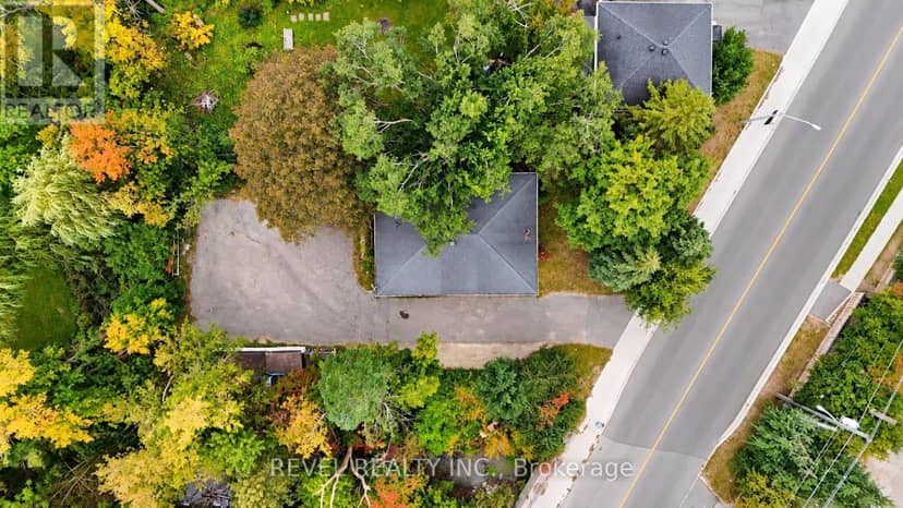 138 Innisfil Street — photo 12 of 12
