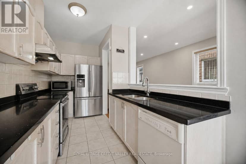 7443 Russian Olive Close — photo 11 of 40
