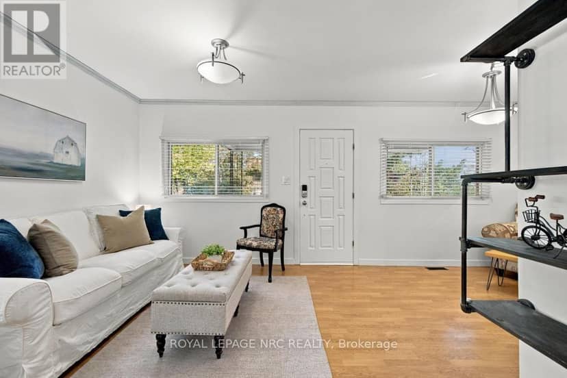 17 Wanda Road — photo 4 of 33