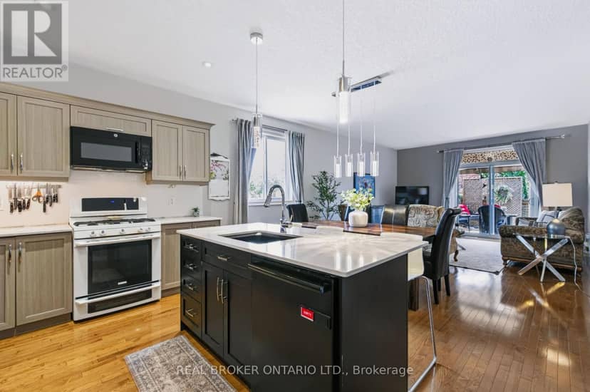 22 - 244 Dundas Street W, Brant, photo 7