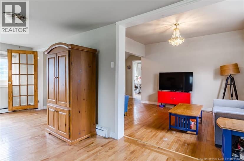 2740 Loch Lomond Road — photo 13 of 34