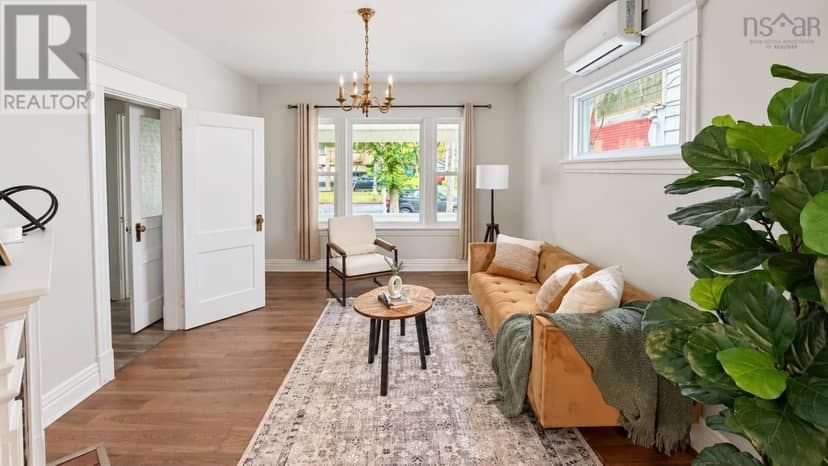 1684 Walnut Street — photo 4 of 30