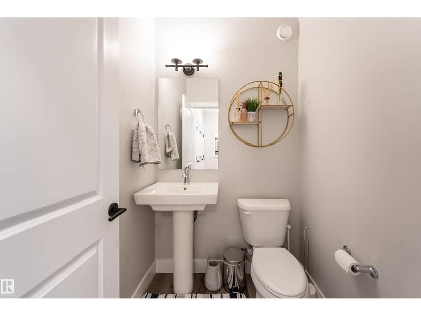 2824 152 AV NW — photo 12 of 40
