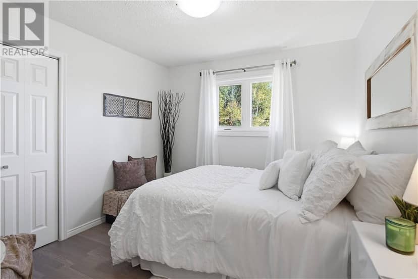 150 LANGLOIS Road — photo 11 of 27