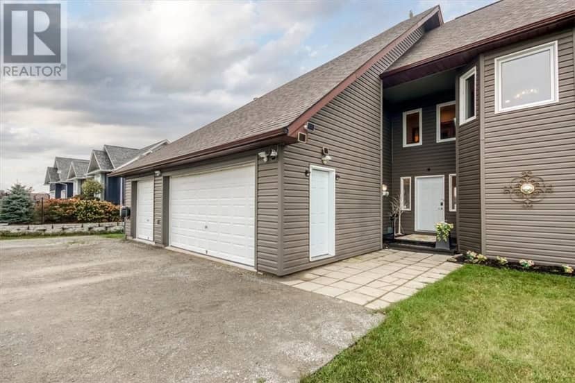 36 Fraser Street, Gore Bay, Manitoulin Island, photo 5