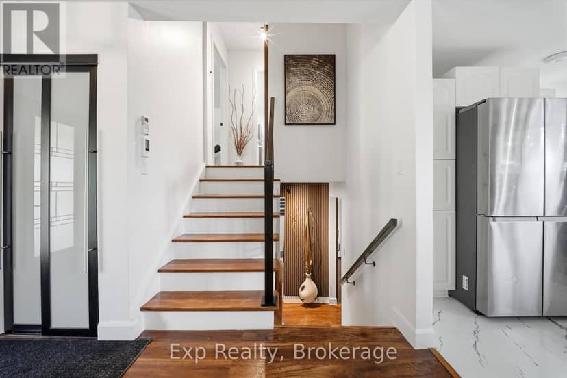 70 Tripp Boulevard — photo 16 of 40