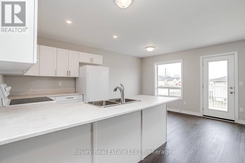 11 Tolman Street — photo 22 of 36