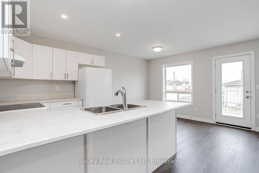 11 Tolman Street — photo 23 of 36