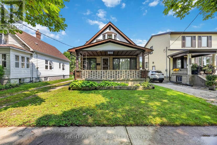 208 Ross Avenue — photo 1 of 33