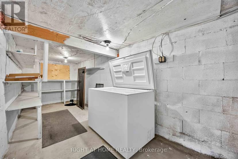 208 Ross Avenue — photo 29 of 33