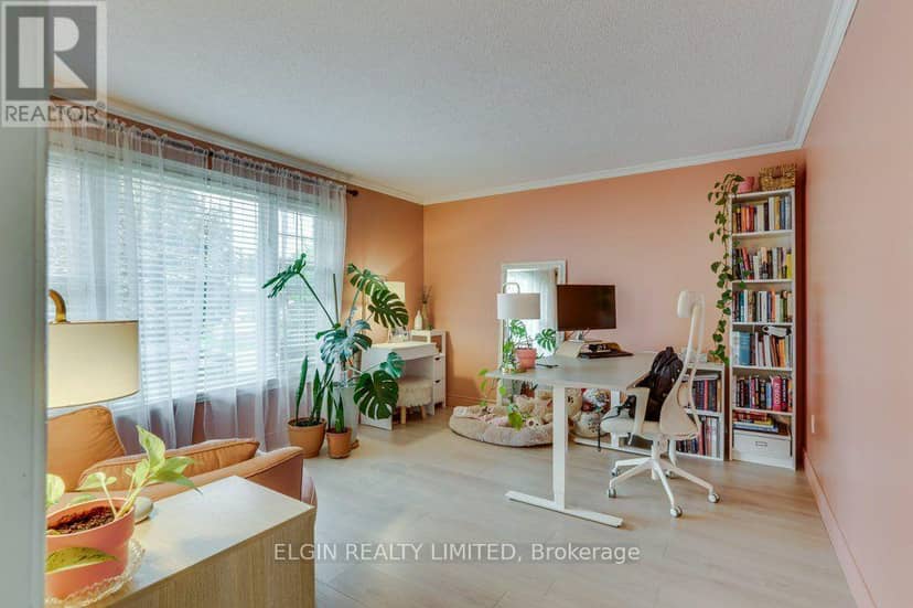 27 Carrie Crescent — photo 7 of 35