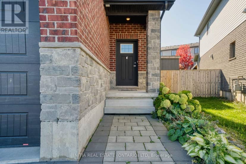 571 Freeport Street, London North, photo 2