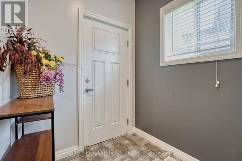 571 Freeport Street — photo 24 of 37
