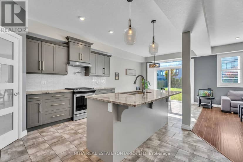 571 Freeport Street, London North, photo 6